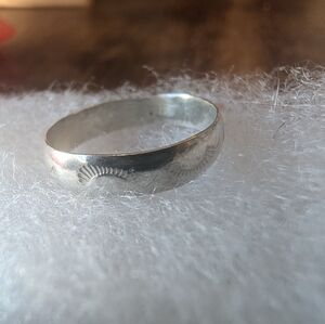 Miskwill Silver Ring